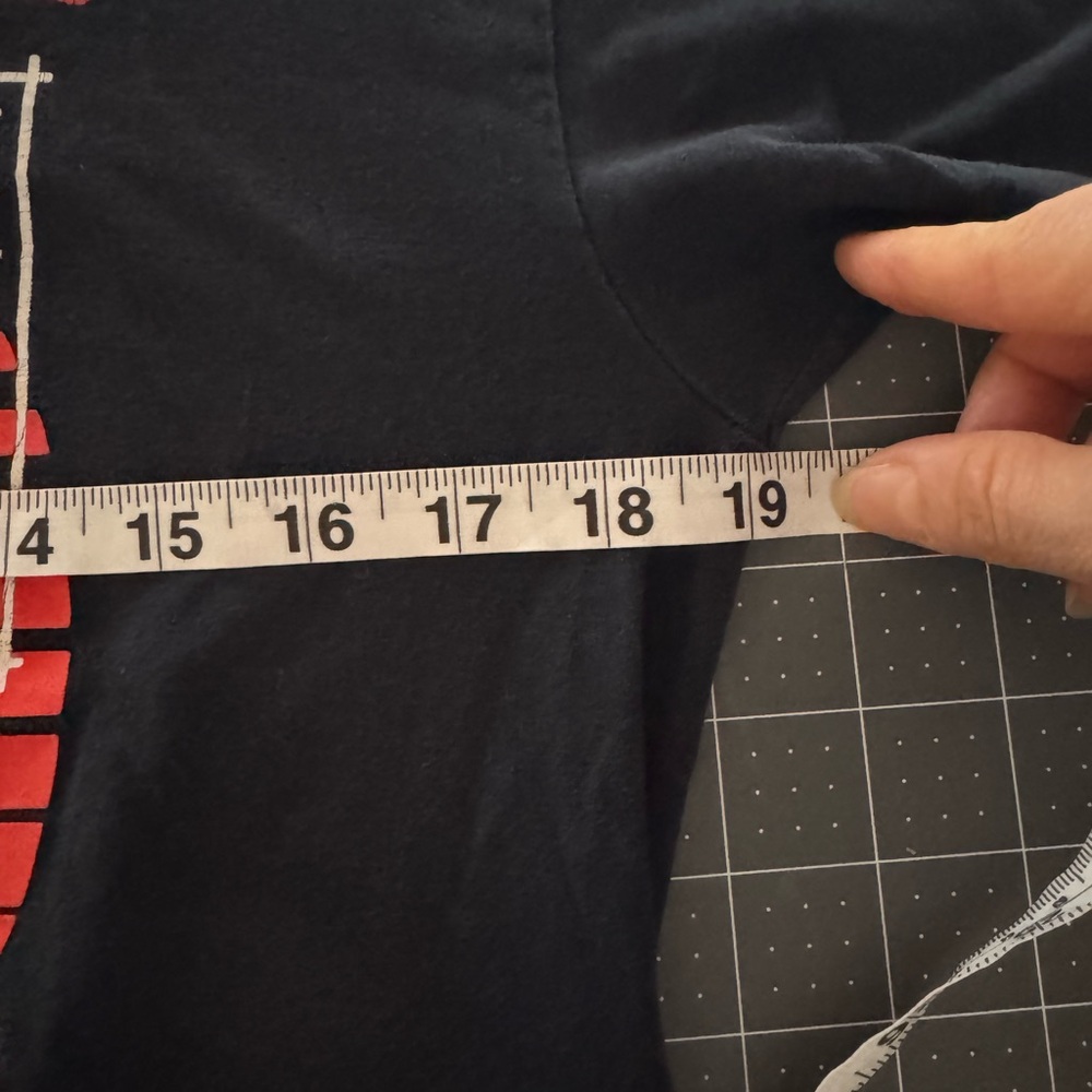 Tokyo Graphic Tee - Picture 7 of 9